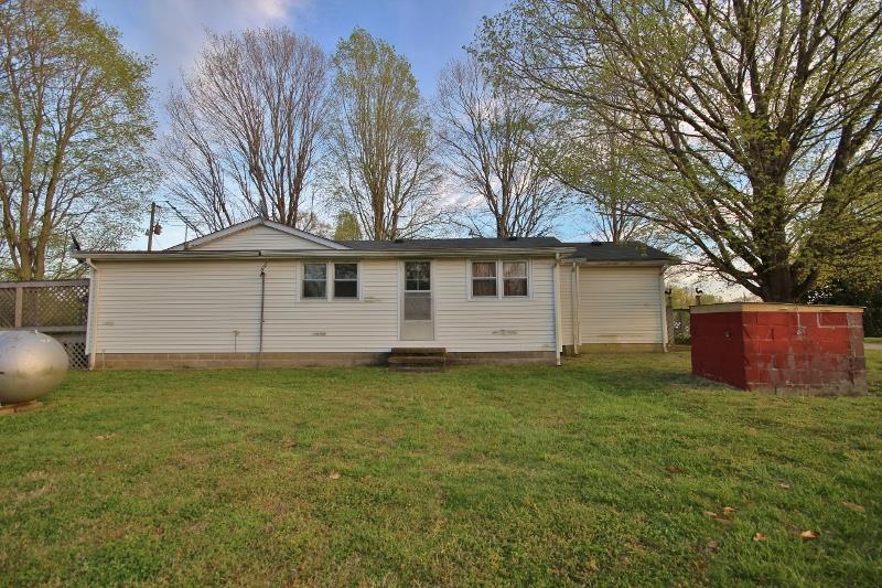 7251 Anderson Road Fairview, TN 37062 - Photo 17 of 30 Back of home shows the well house.