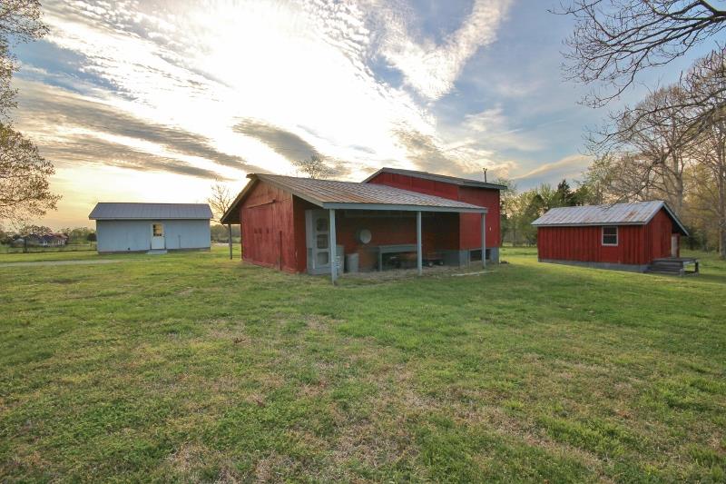 7251 Anderson Road Fairview, TN 37062 - Photo 21 of 30 All of the storage barns