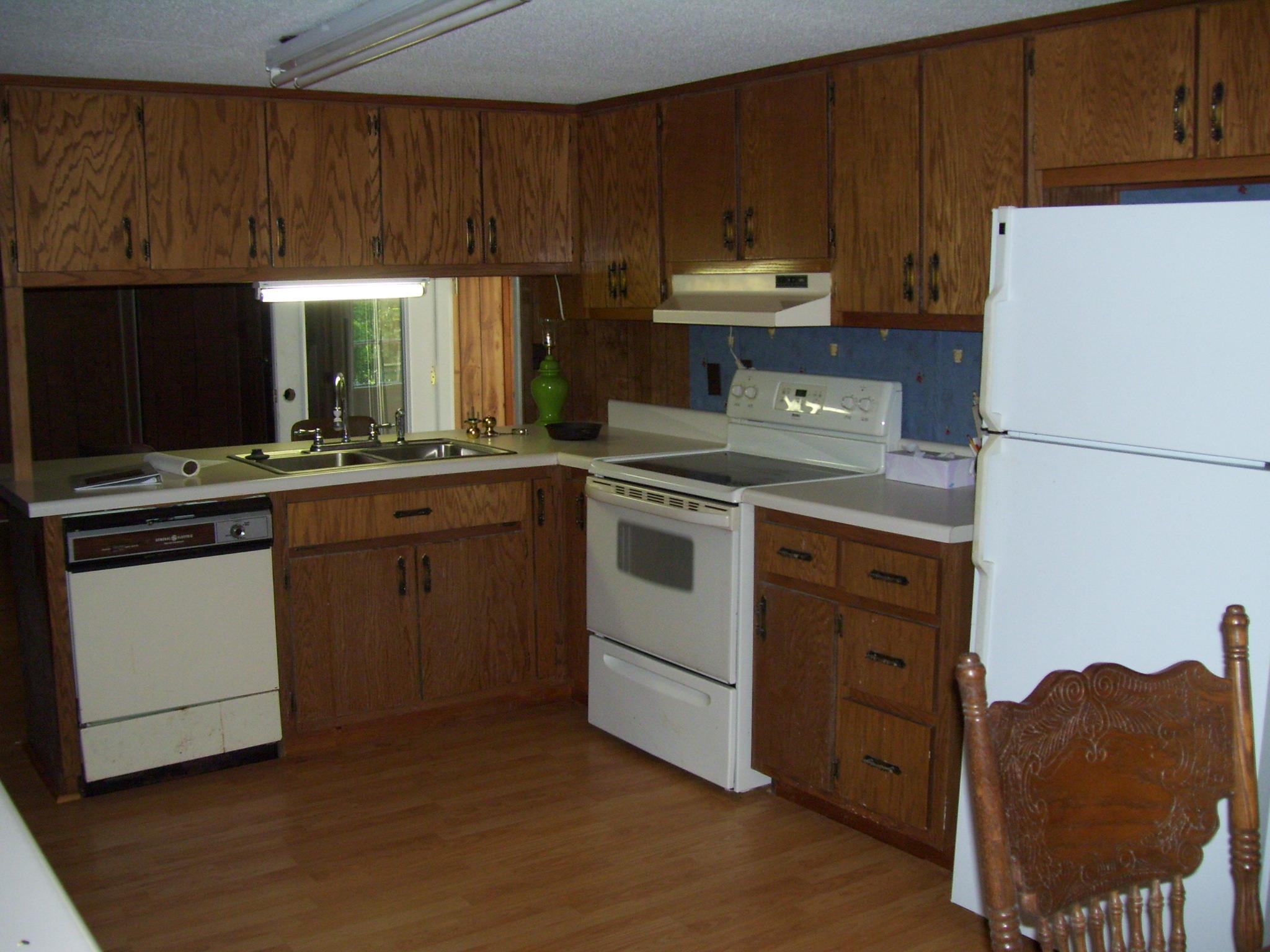 7639 Holladay Road Holladay, TN 38341 - Photo 5 of 11 Several appliances