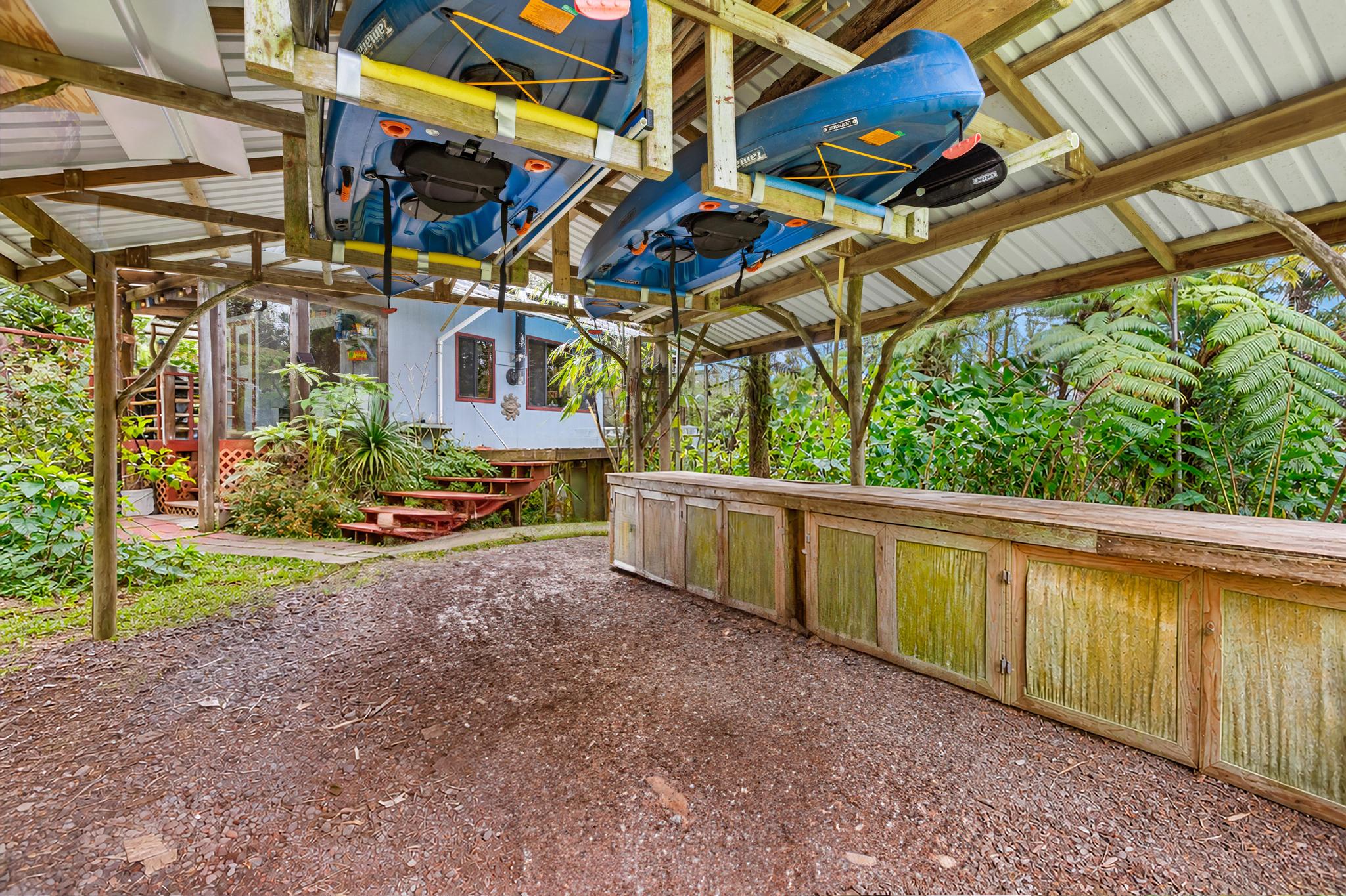 11-2897 Makoa Road Mountain View, HI 96771 - Photo 22 of 30 a view of a garage