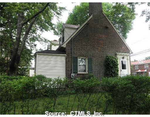 2 Sims Street, Unit 2 Bridgeport, CT 06604 - Photo 1 of 1 Exterior Front.