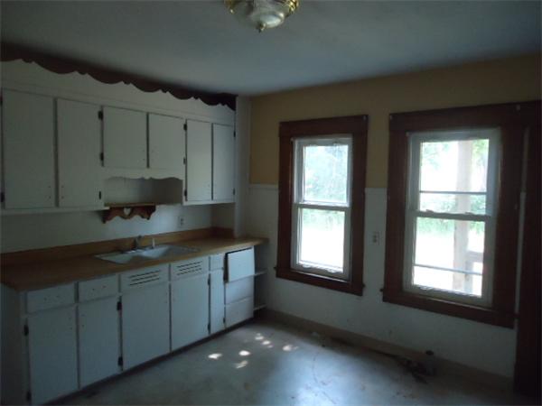 24 Morrell Street Springfield, MA 01104 - Photo 4 of 10