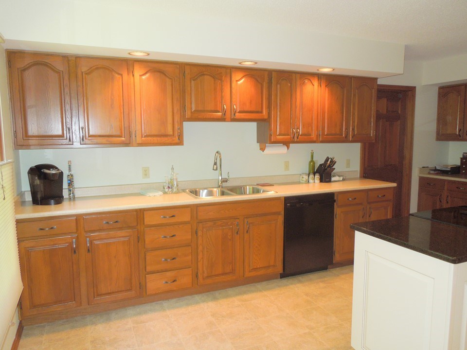 17323 Lochner Road Leo, IN 46765 - Photo 13 of 34