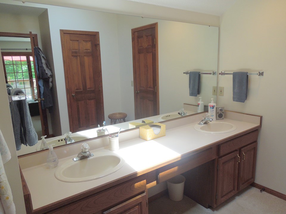 17323 Lochner Road Leo, IN 46765 - Photo 17 of 34