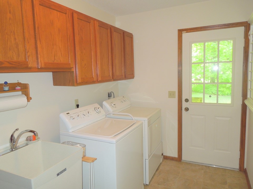 17323 Lochner Road Leo, IN 46765 - Photo 23 of 34