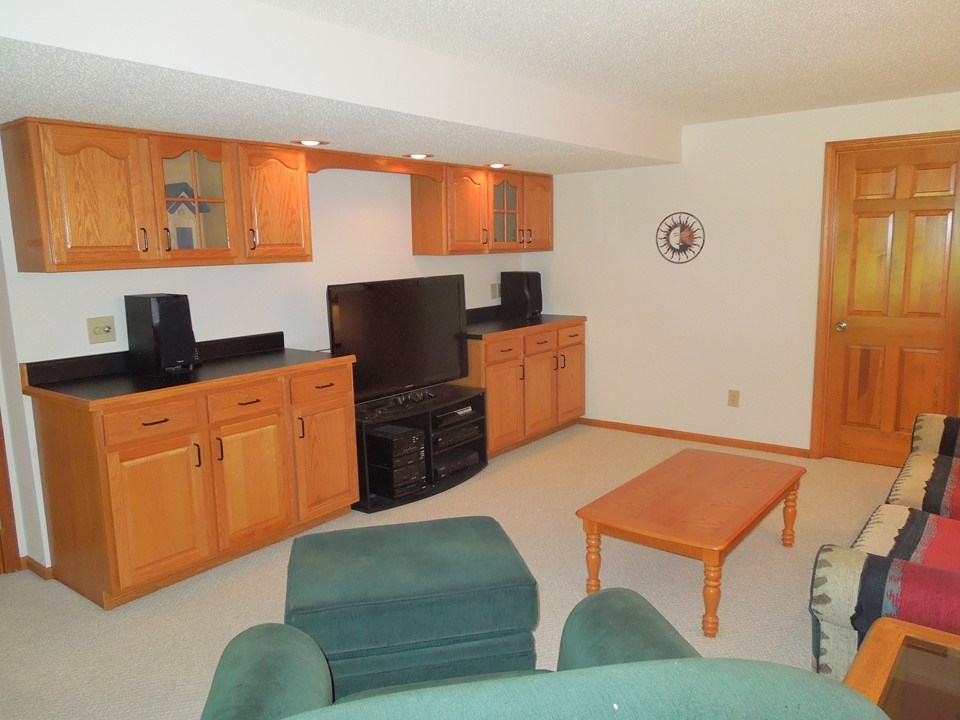 17323 Lochner Road Leo, IN 46765 - Photo 27 of 34