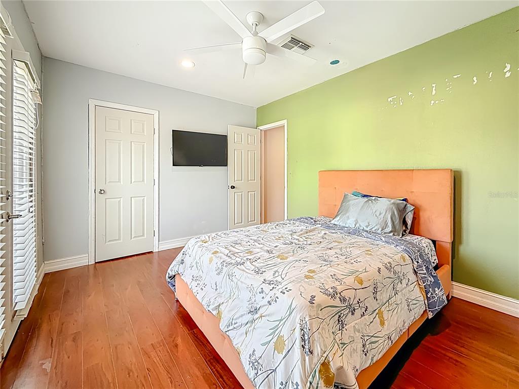 2372 18th Avenue Southwest Largo, FL 33774 - Photo 47 of 80