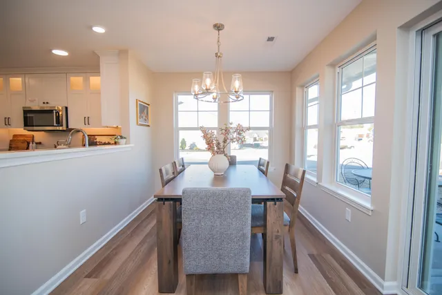 $465,000 | 1126 Harbor Court, West Bend, WI 53095