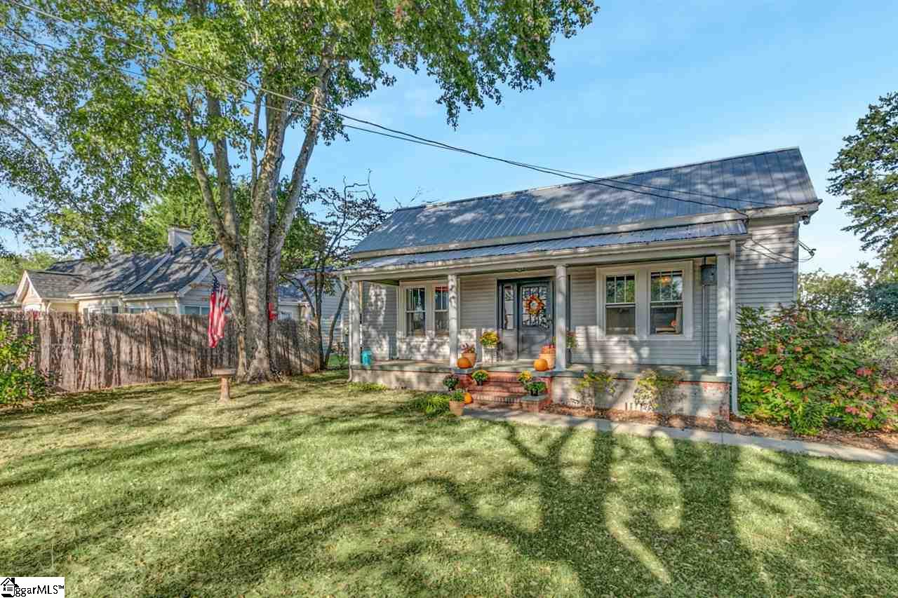 308 North Main Street Travelers Rest, SC 29690 - Photo 3 of 36