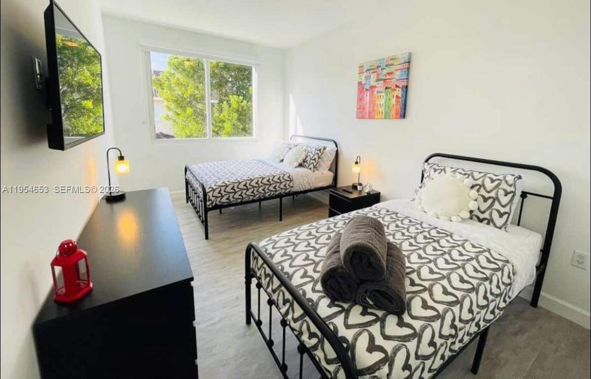 13660 Southwest 260th Street Homestead, FL 33032 - Photo 13 of 35