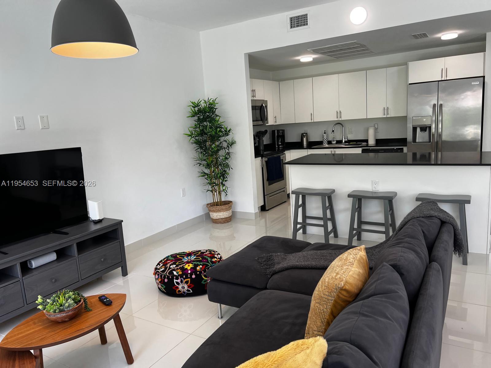 13660 Southwest 260th Street Homestead, FL 33032 - Photo 2 of 35