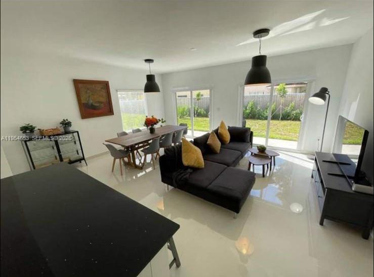 13660 Southwest 260th Street Homestead, FL 33032 - Photo 3 of 35