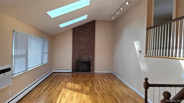 $5,700 | 1 Elvira Court, Huntington, NY 11743