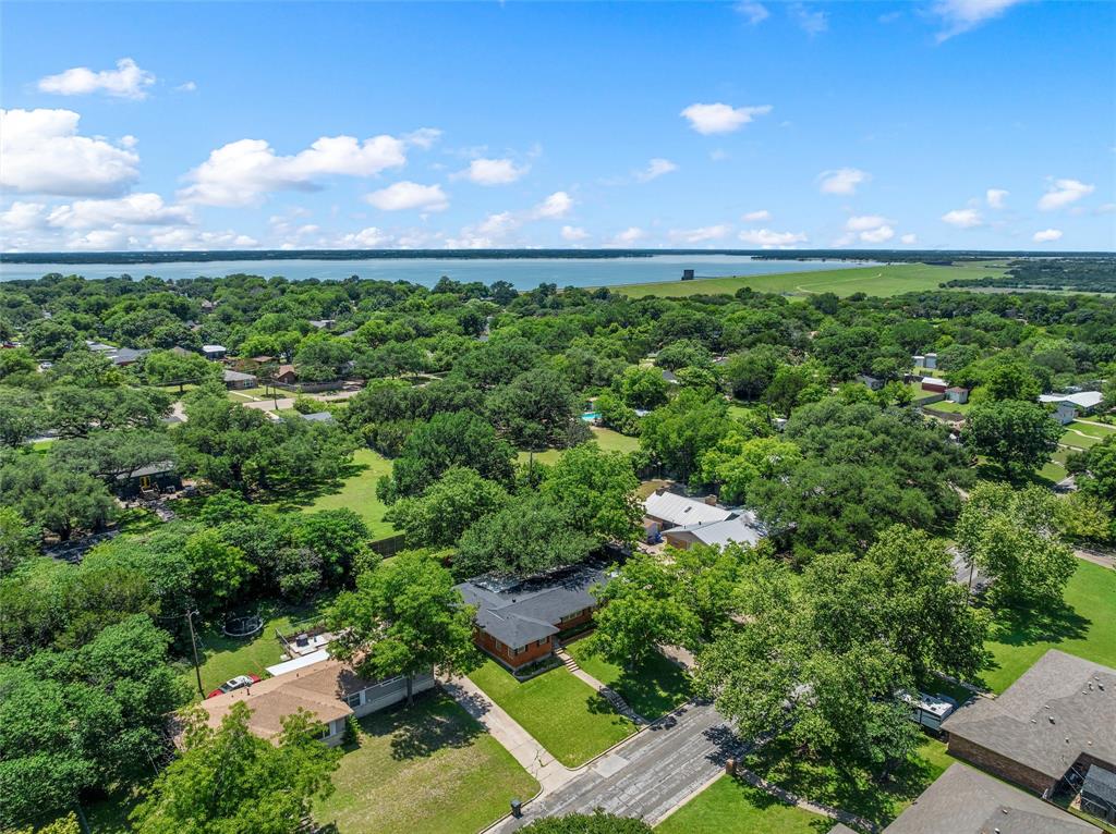 3924 North 30th Street Waco, TX 76708 - Photo 30 of 33 Wooded neighborhood is just off Lake Shore Drive with easy access to Lake Waco and smooth commute to schools, work, shopping.
