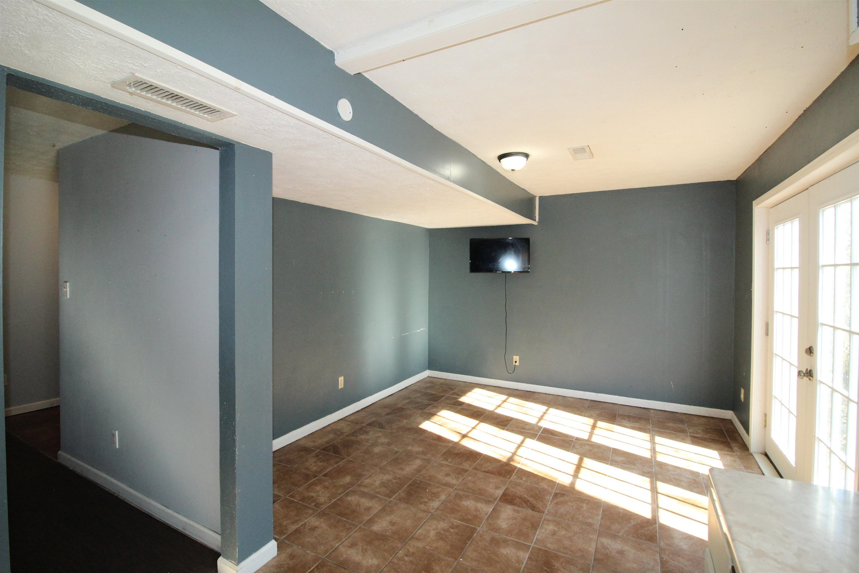 410 Lowery Road Medon, TN 38356 - Photo 10 of 24 a view of empty room