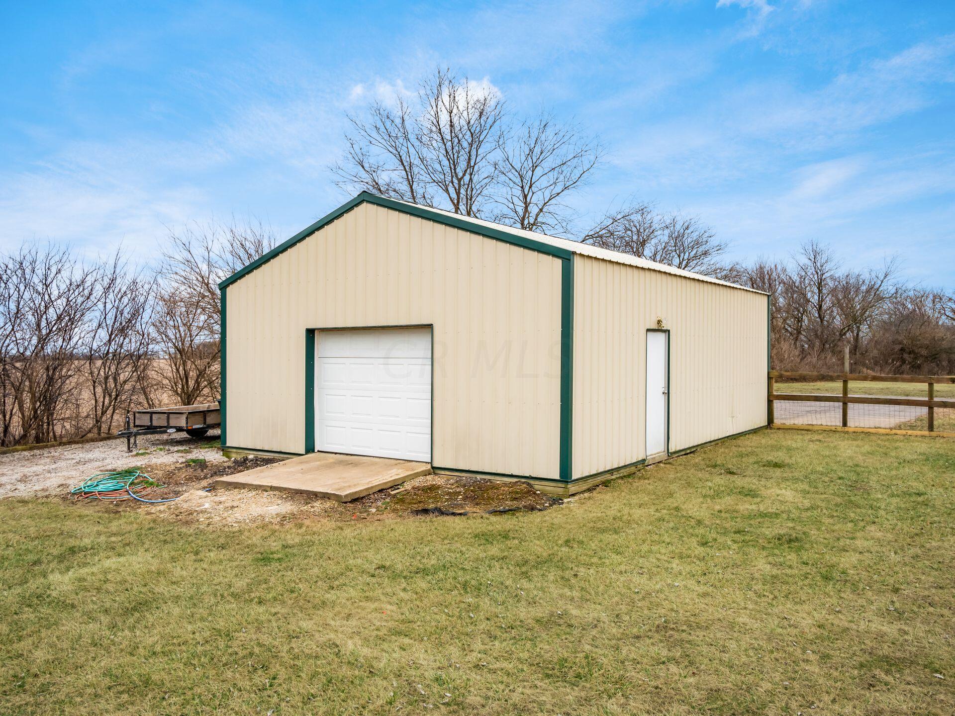 19925 London Road Circleville, OH 43113 - Photo 29 of 40 Huge (768 sf) outbuilding has concrete floors and electricity