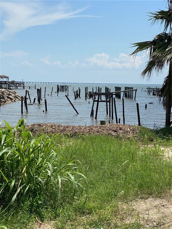 121 Lakeview Drive Slidell, LA 70458 - Photo 2 of 7