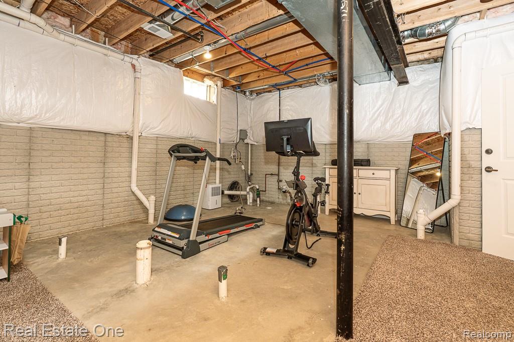 1571 Ruffner Avenue Birmingham, MI 48009 - Photo 29 of 39 Gallery Image 29