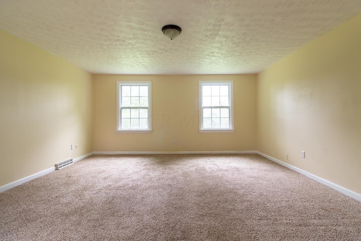 2525 Woodley Road Columbus, OH 43231 - Photo 17 of 23 Gallery Image 17