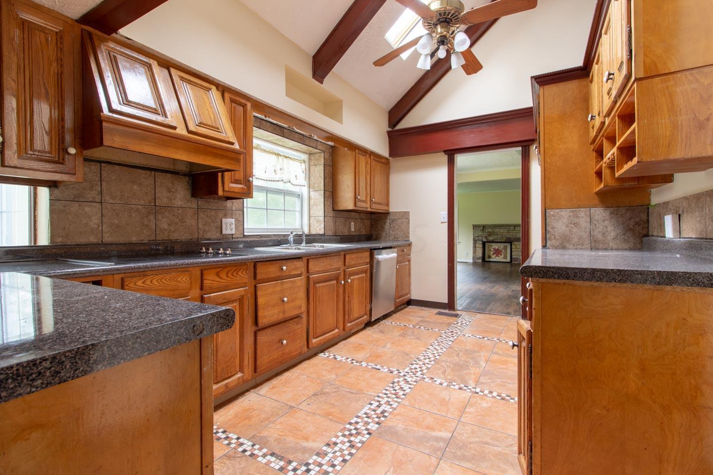 2525 Woodley Road Columbus, OH 43231 - Photo 2 of 23 Gallery Image 2