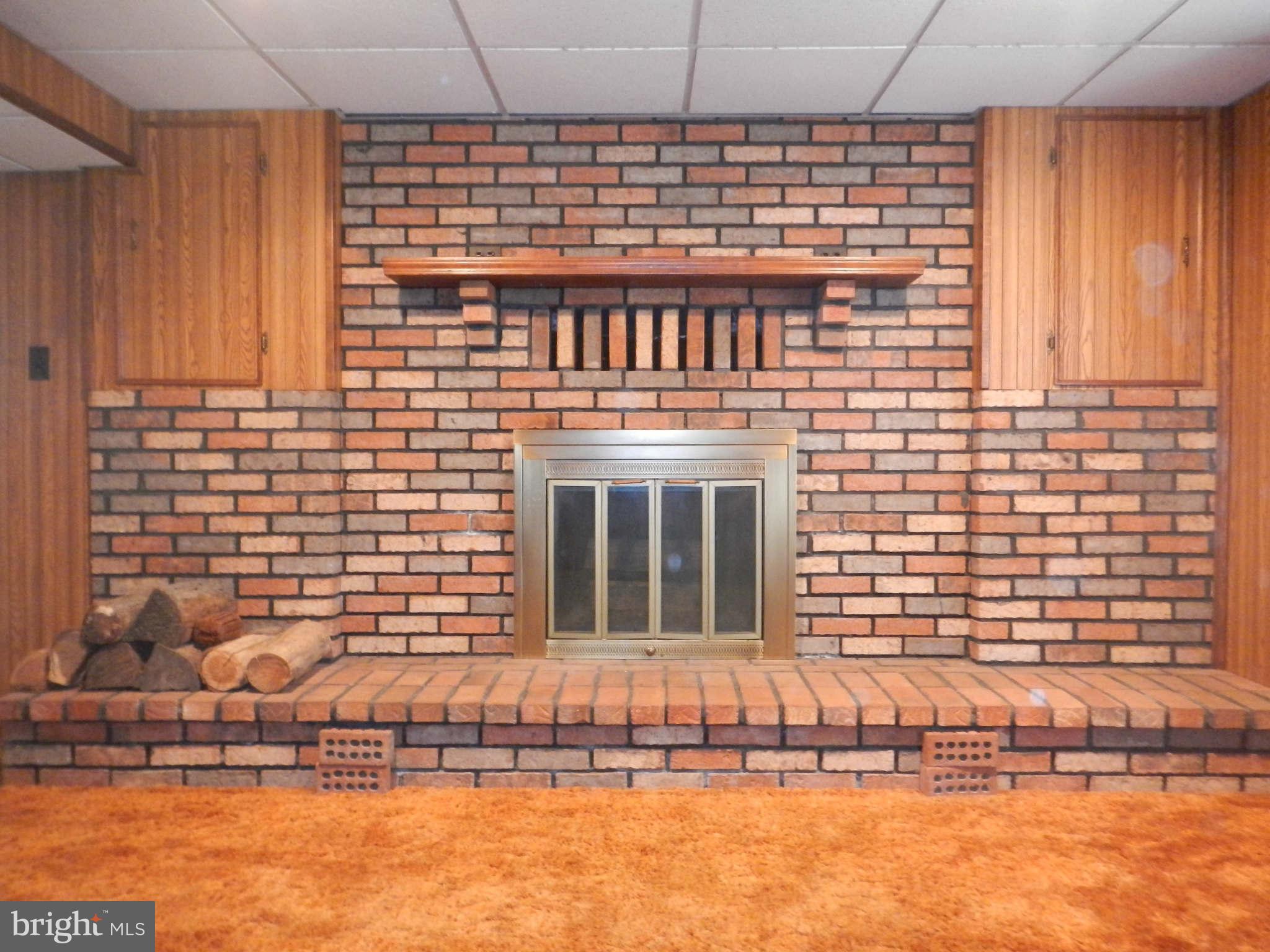 7823 Perry Road Baltimore, MD 21236 - Photo 13 of 21 Family Room