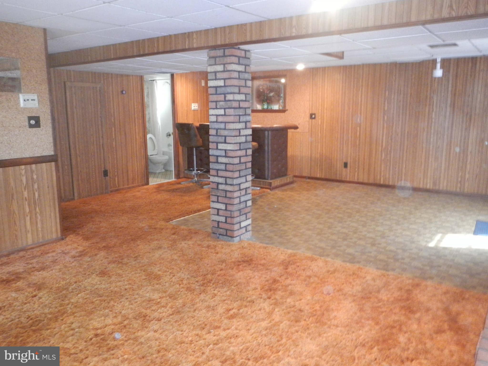7823 Perry Road Baltimore, MD 21236 - Photo 16 of 21 Family Room