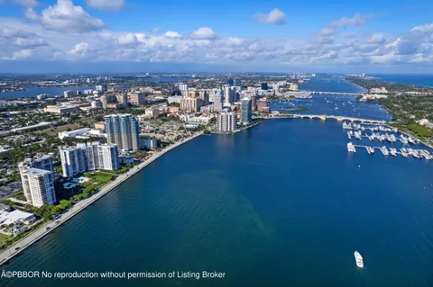 $625,000 | 1801 South Flagler Drive, Unit 1708, West Palm Beach, FL 33401
