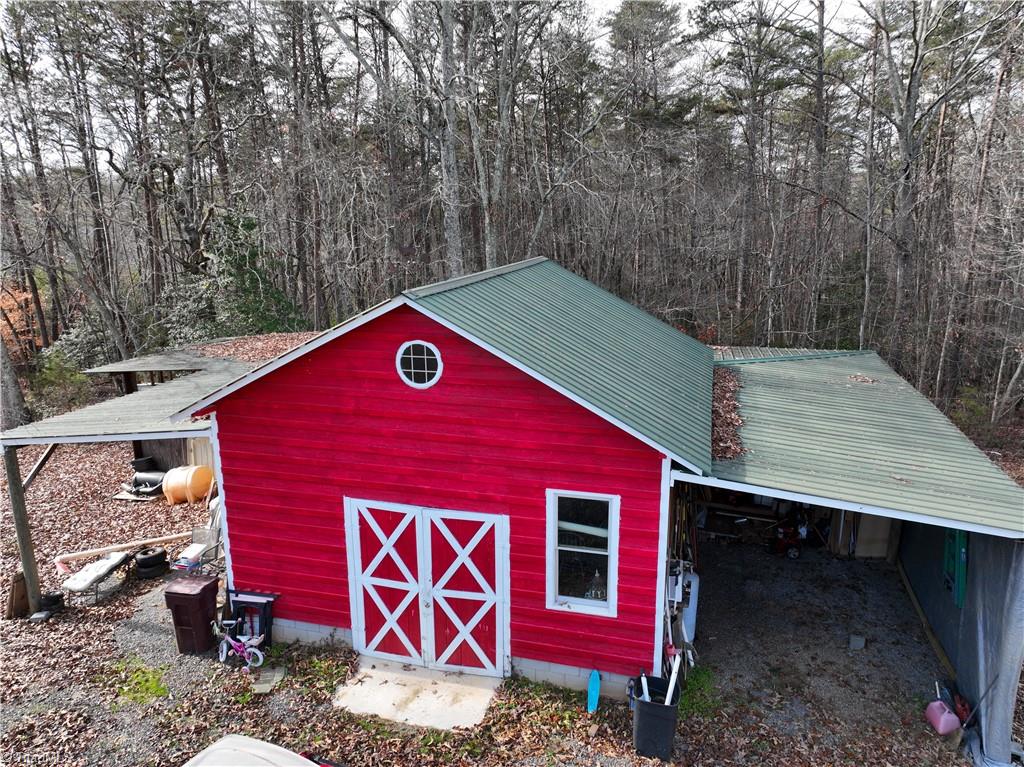 654 Towe Road Pilot Mountain, NC 27041 - Photo 3 of 41 Gallery Image 3