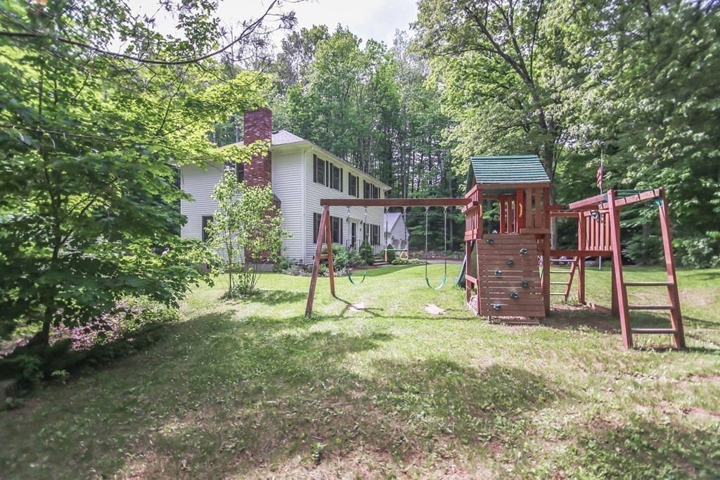 17 Allen Road Sturbridge, MA 01566 - Photo 29 of 30
