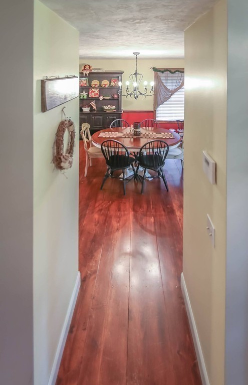 17 Allen Road Sturbridge, MA 01566 - Photo 6 of 30