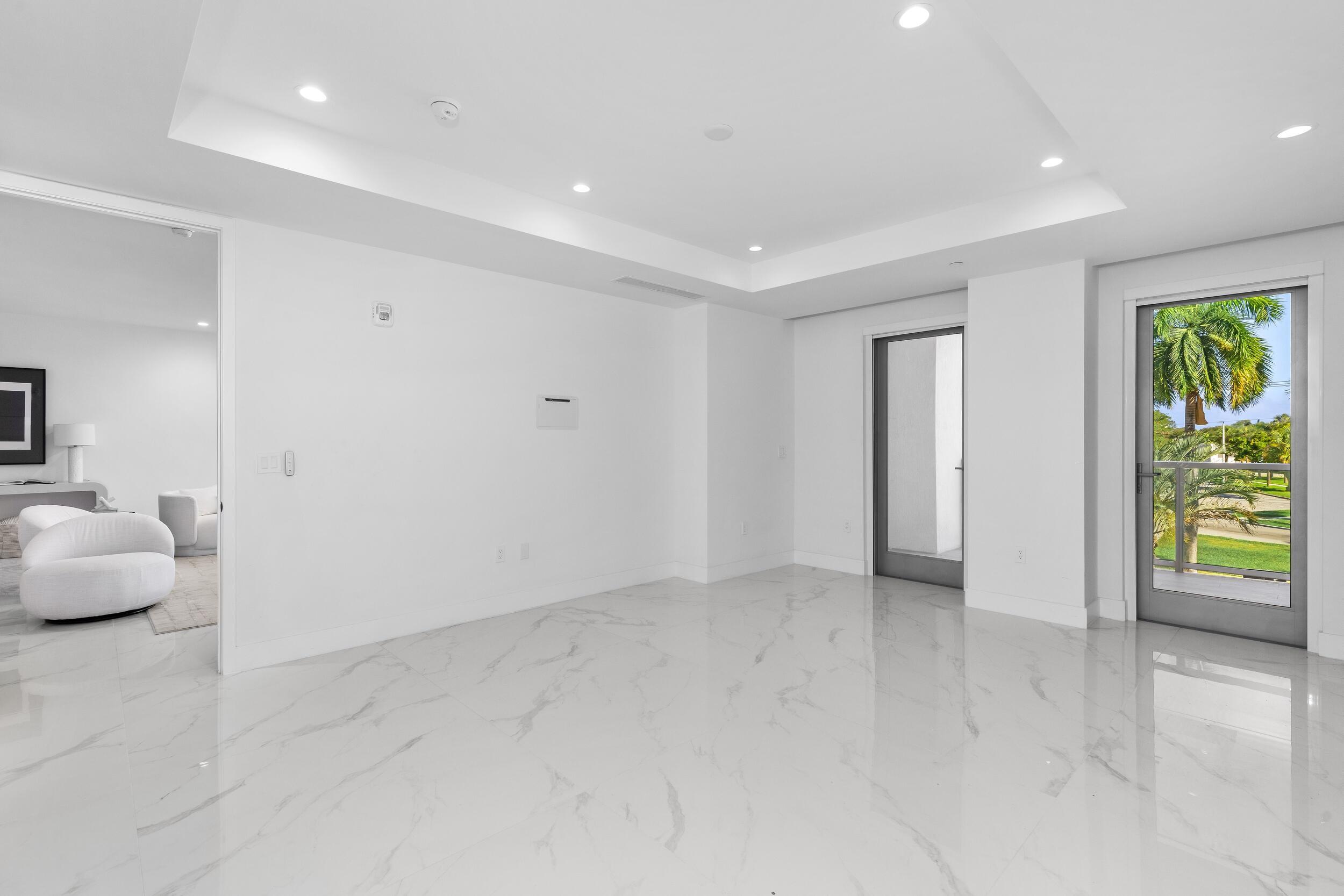 495 East Royal Palm Road, Unit 201 Boca Raton, FL 33432 - Photo 18 of 43 Primary Suite