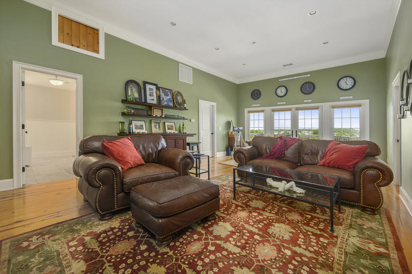 8 BURGESS POINT Shores Wareham, MA 02571 - Photo 38 of 65 046-photo-family-room-8435830