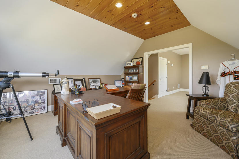 8 BURGESS POINT Shores Wareham, MA 02571 - Photo 41 of 65 061-photo-office-8435918
