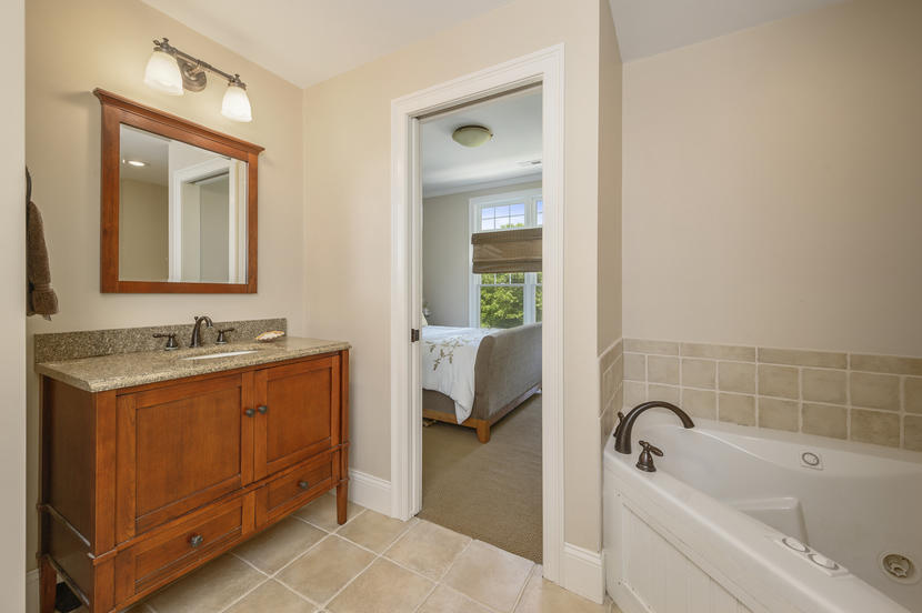 8 BURGESS POINT Shores Wareham, MA 02571 - Photo 54 of 65 037-photo-bathroom-8435908