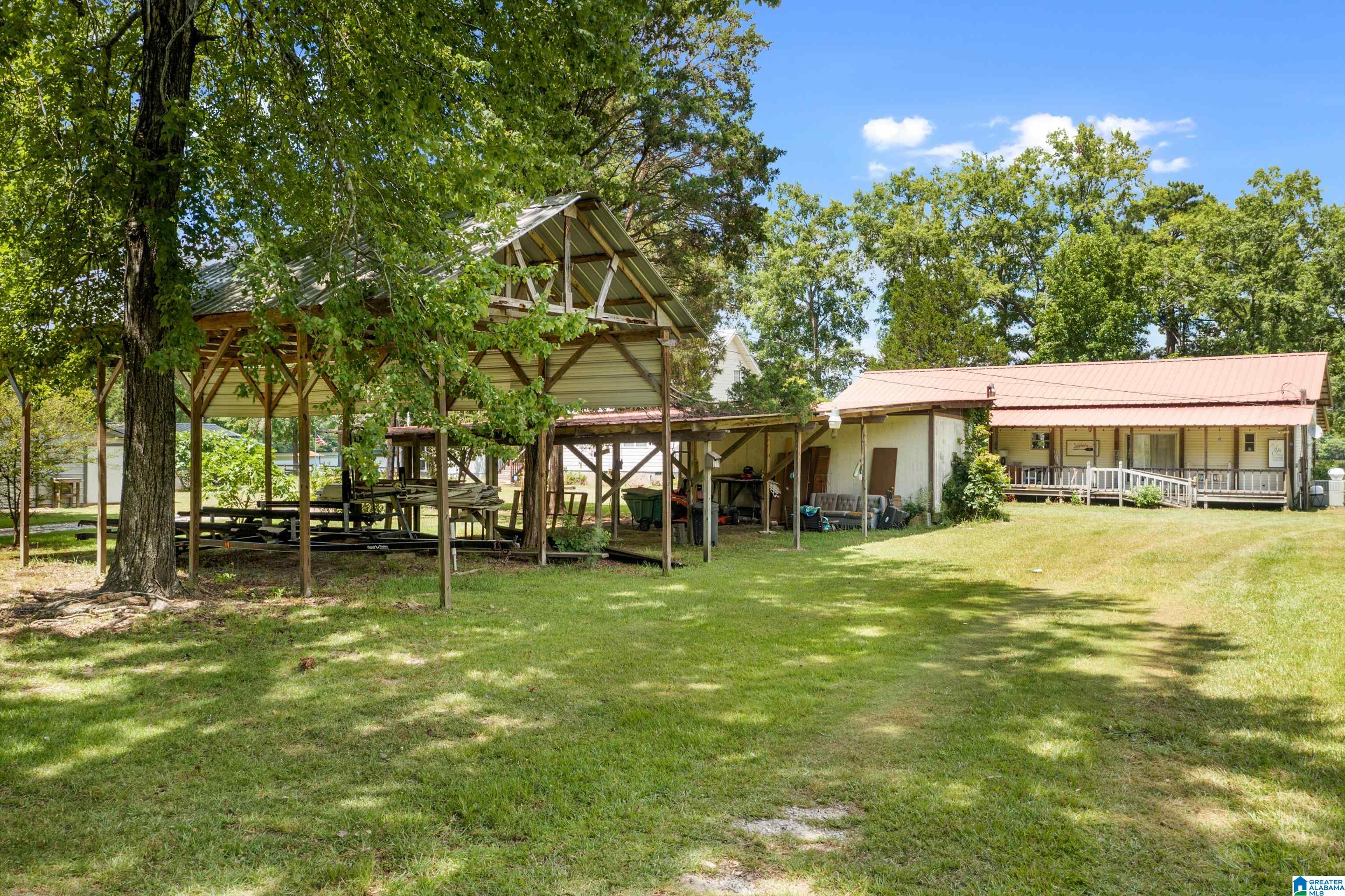 1366 White Oak Road Sylacauga, AL 35151 - Photo 8 of 47