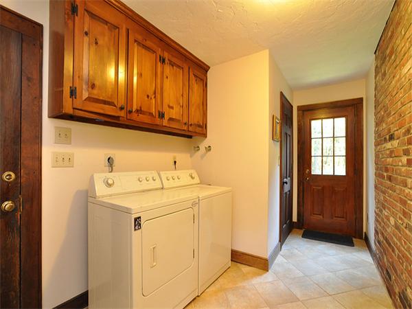112 Prescott Road Boxborough, MA 01719 - Photo 12 of 30 a utility room with dryer and washer