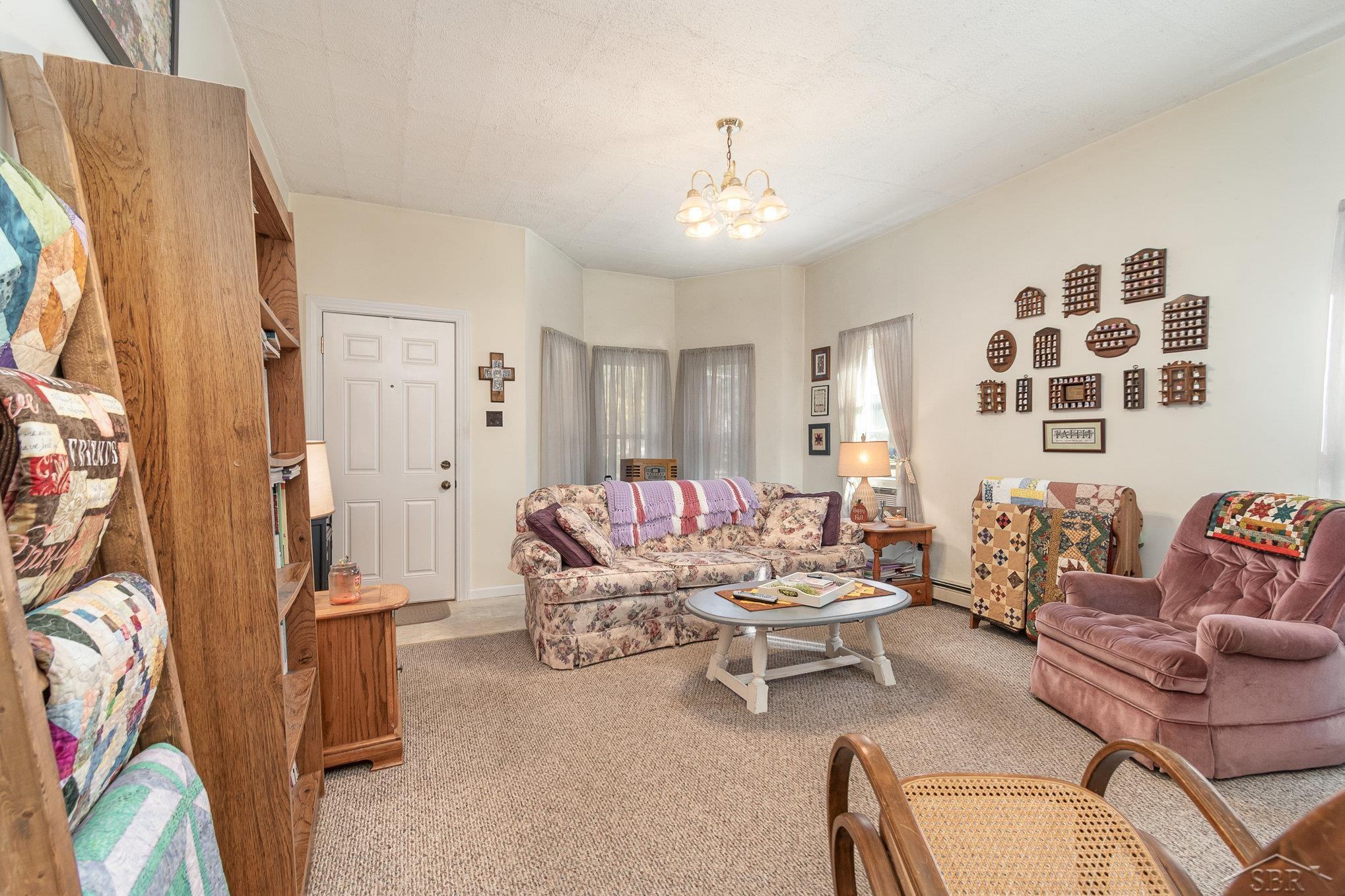 440 East Washington Road Freeland, MI 48623 - Photo 5 of 23 50158560-f39e65dc-88e0-4fc0-ab36-d5cc7630cb9e.JPG