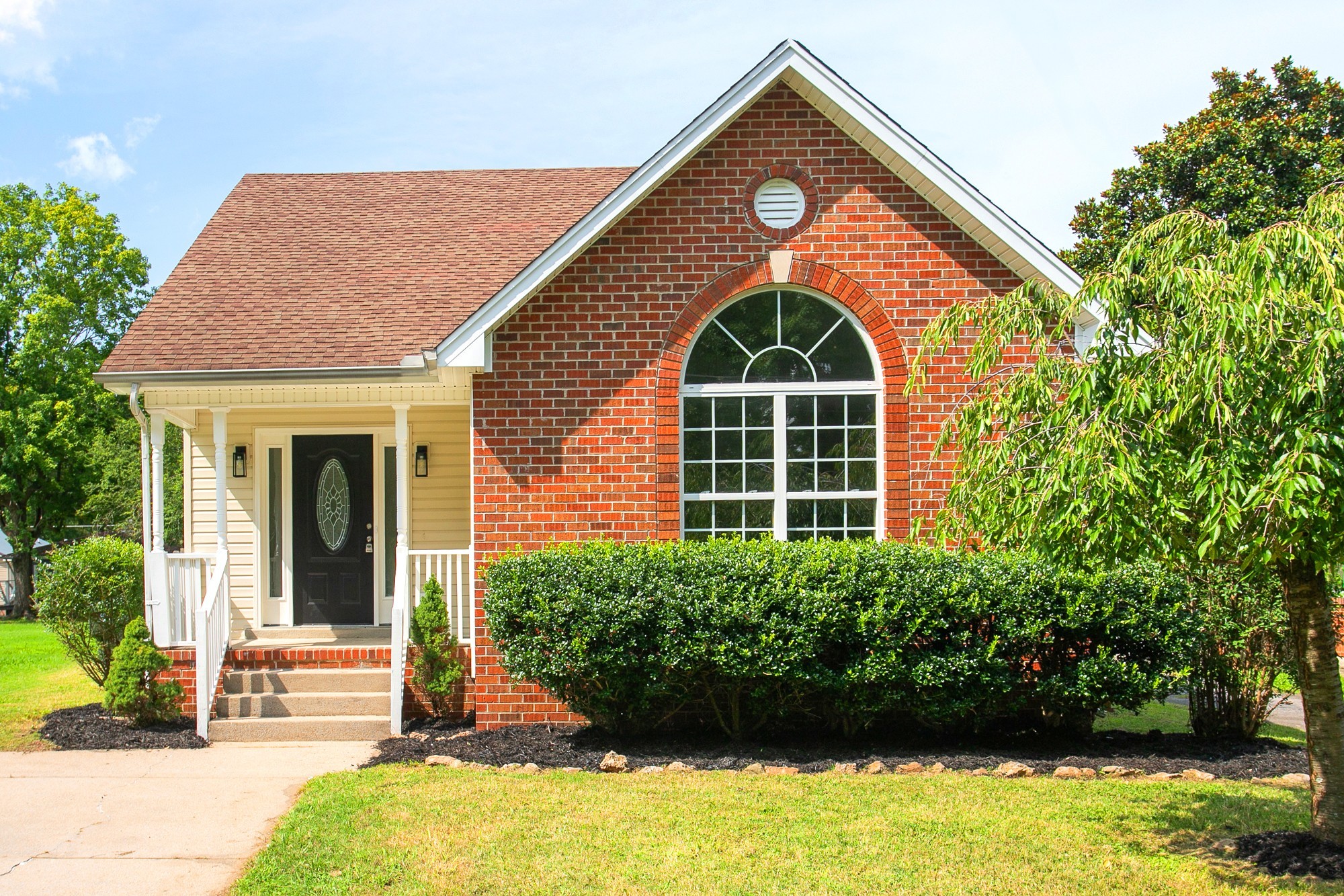 2402 Ruth Street Springfield, TN 37172 - Photo 1 of 31 Gallery Image 1