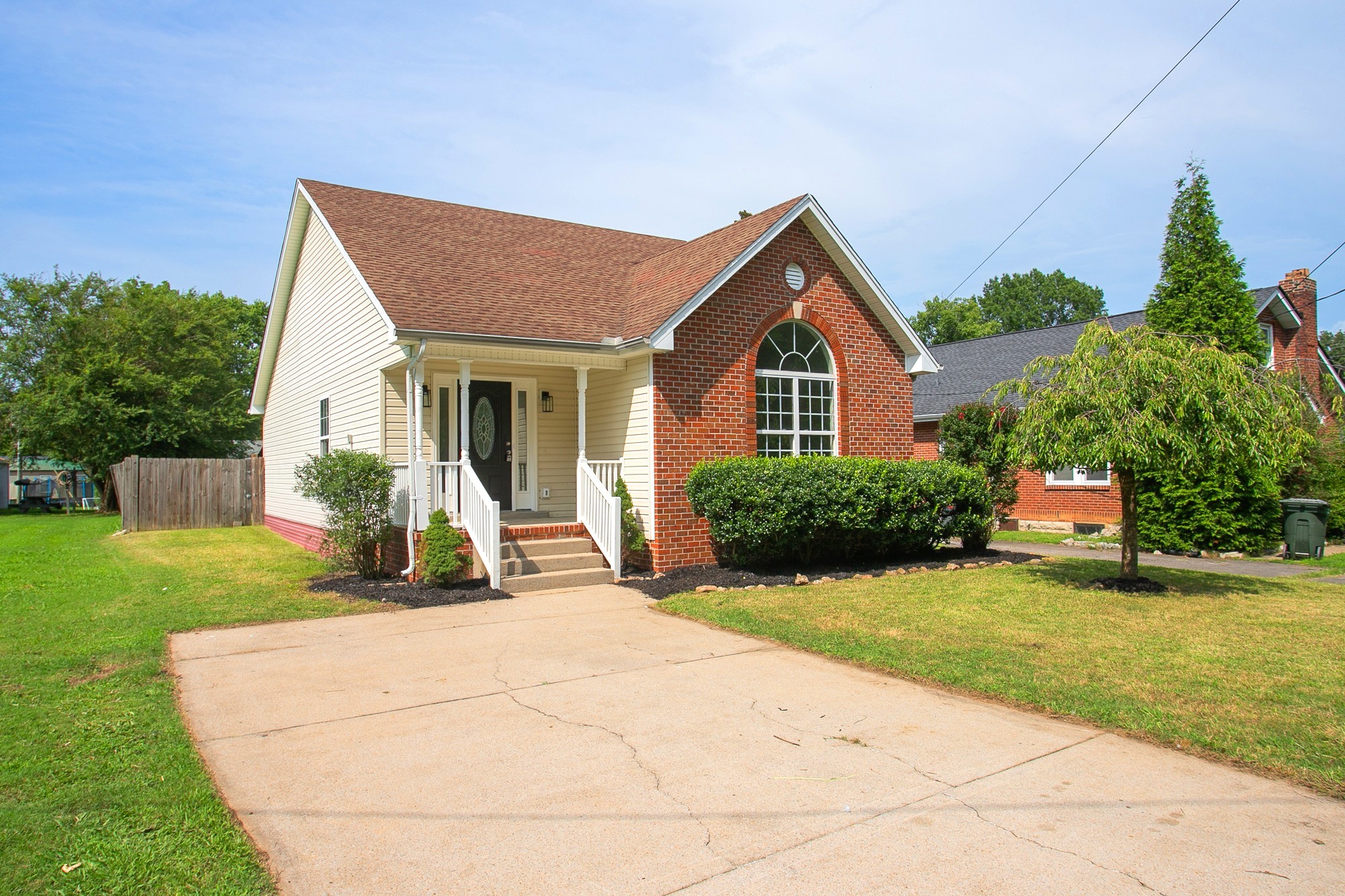 2402 Ruth Street Springfield, TN 37172 - Photo 7 of 31 Gallery Image 7