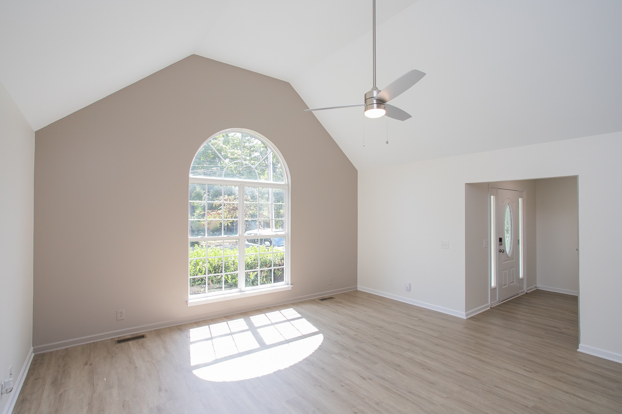 2402 Ruth Street Springfield, TN 37172 - Photo 10 of 31 Gallery Image 10