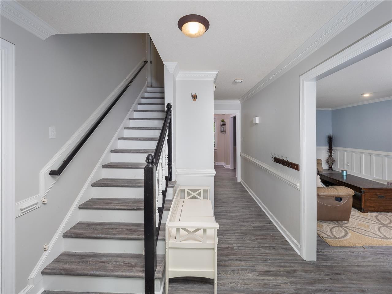 9204 Leesville Road Raleigh, NC 27613 - Photo 4 of 23 Entryway