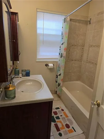 a bathroom with a tub