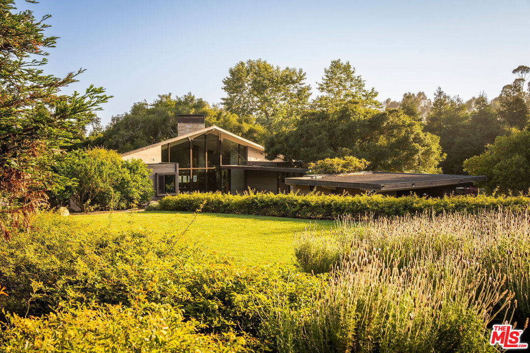 650 San Ysidro Road Santa Barbara, CA 93108 - Photo 39 of 55 a view of a house with a lake view