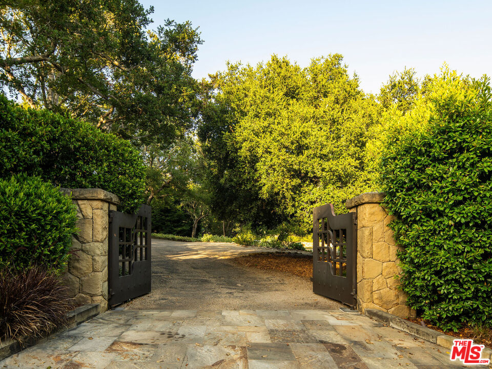 650 San Ysidro Road Santa Barbara, CA 93108 - Photo 10 of 55 a view of street and trees