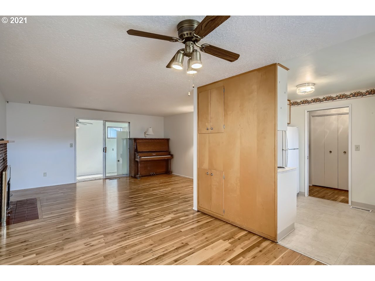 1122 Stanfield Road Woodburn, OR 97071 - Photo 6 of 18 Gallery Image 6