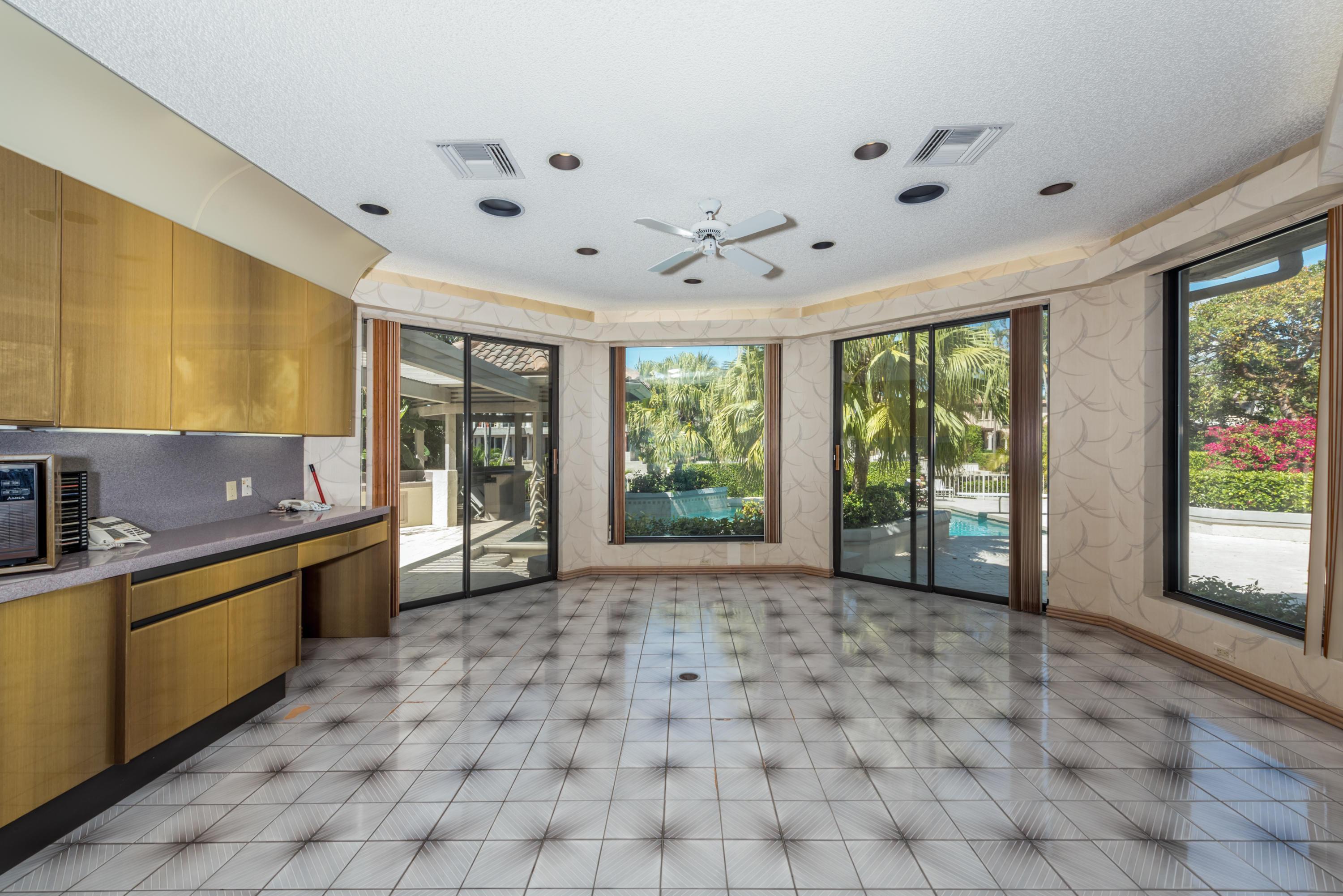 361 East Alexander Palm Road Boca Raton, FL 33432 - Photo 21 of 42 019_Informal Dining