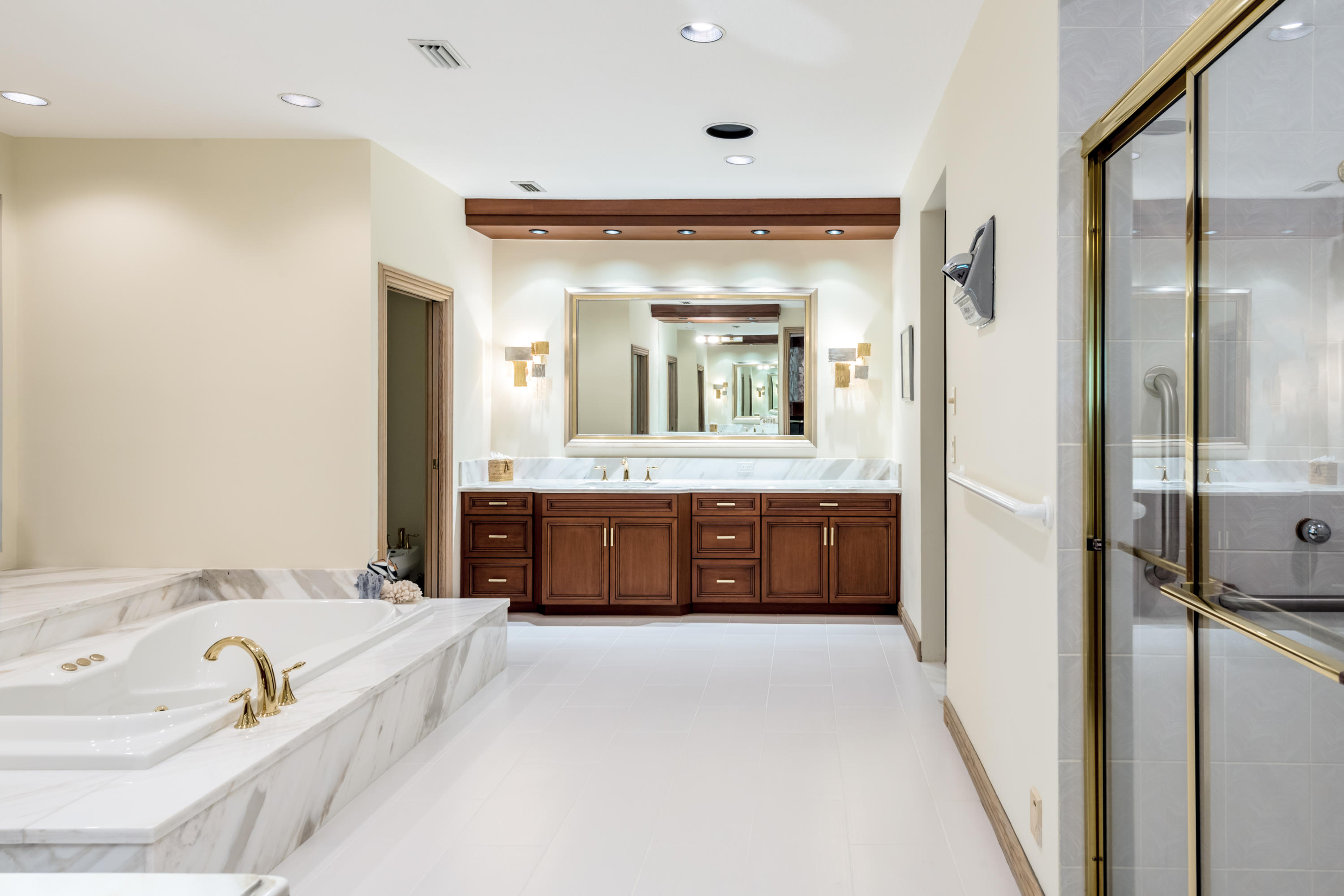 361 East Alexander Palm Road Boca Raton, FL 33432 - Photo 24 of 42 022_Downstairs Master Bathroom
