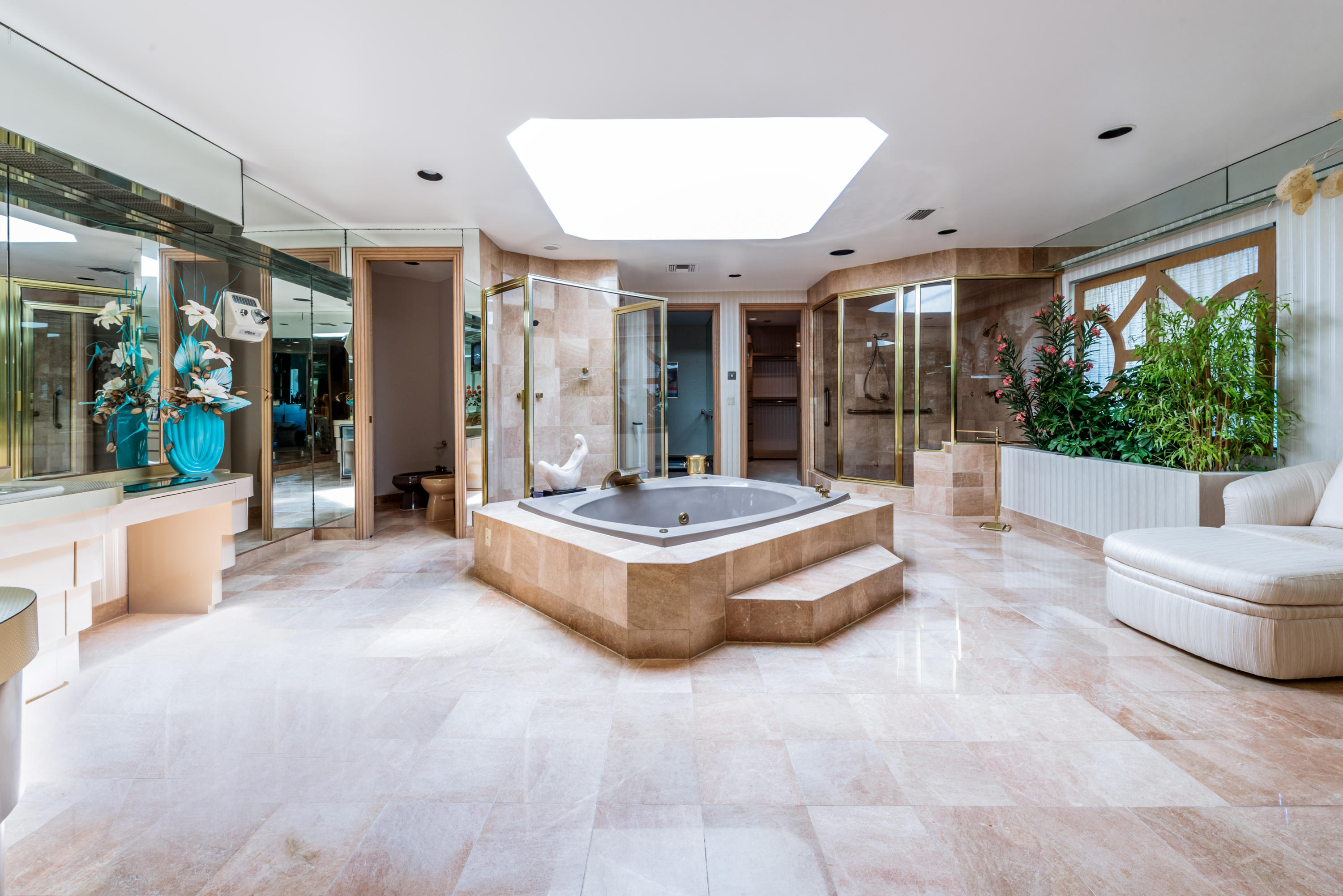 361 East Alexander Palm Road Boca Raton, FL 33432 - Photo 30 of 42 028_Master Bathroom