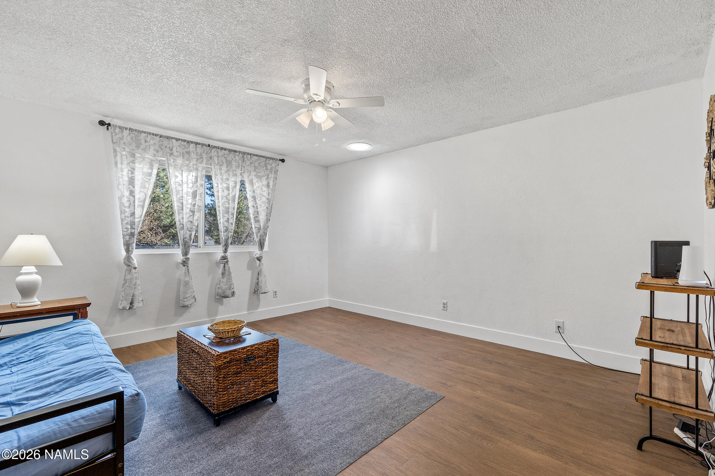 4367 East Hollygreen Road Flagstaff, AZ 86004 - Photo 4 of 21 4367 E Hollygreen Rd-10