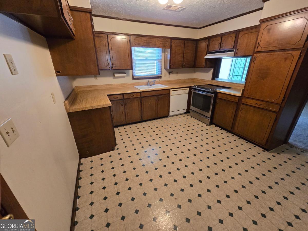 212 Marvin Church Road Lyons, GA 30436 - Photo 11 of 20